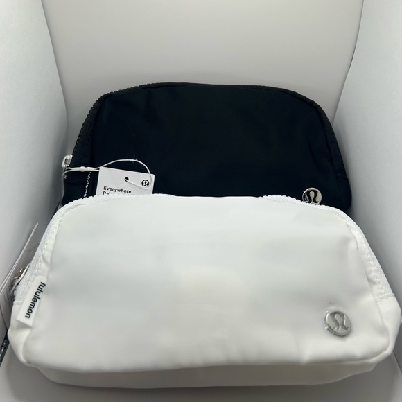 ✨Lululemon Everywhere Belt Bags 🤍🖤 White & Black NWT – $45 Free Shipping - Picture 1 of 6